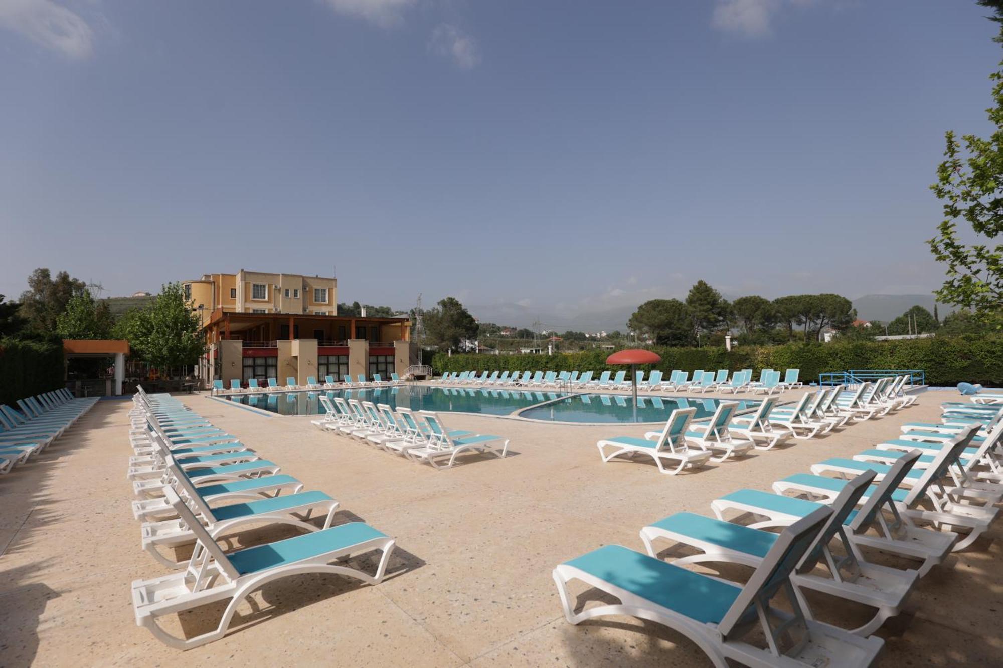 Mema Resort Mirash Kültér fotó