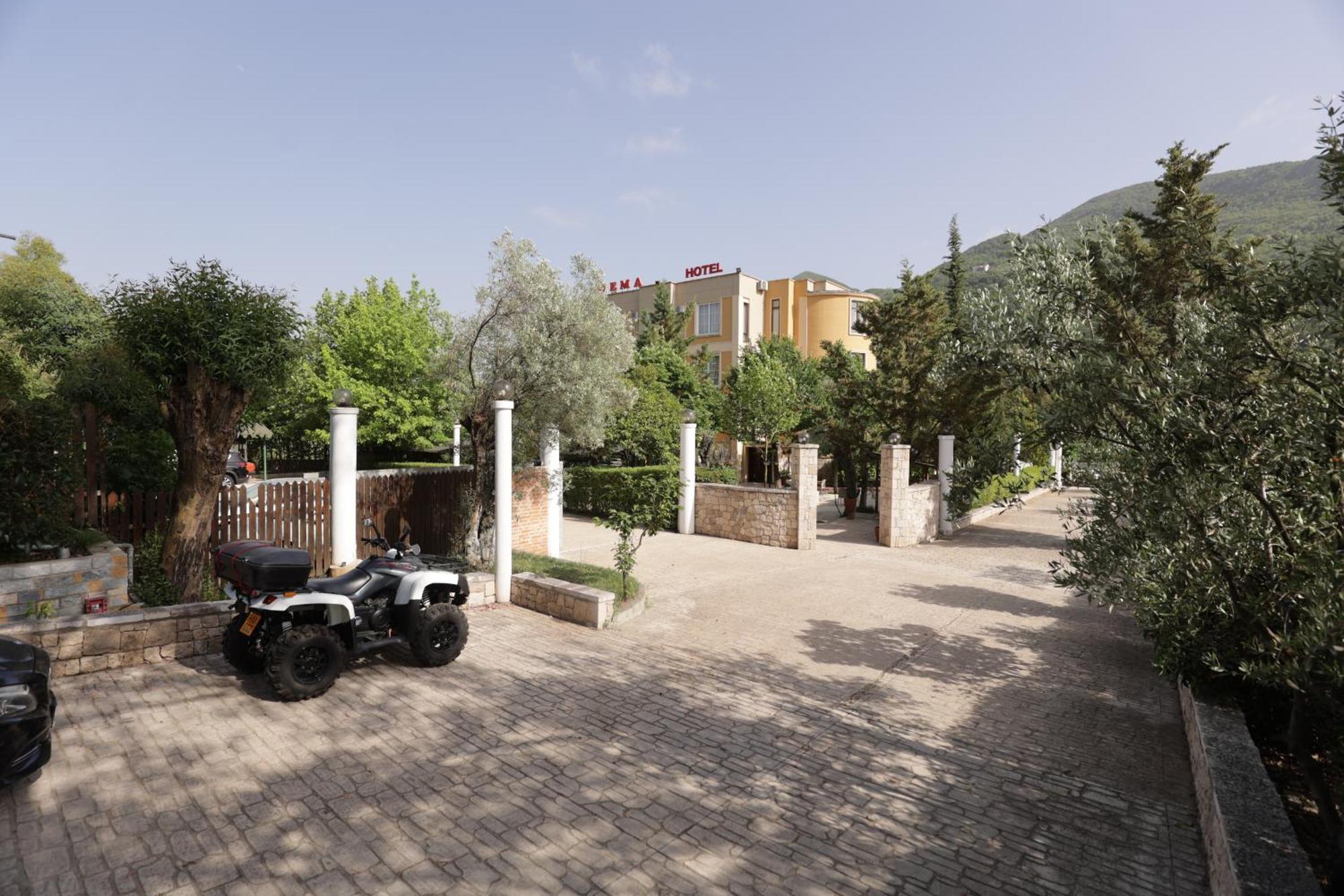Mema Resort Mirash Kültér fotó